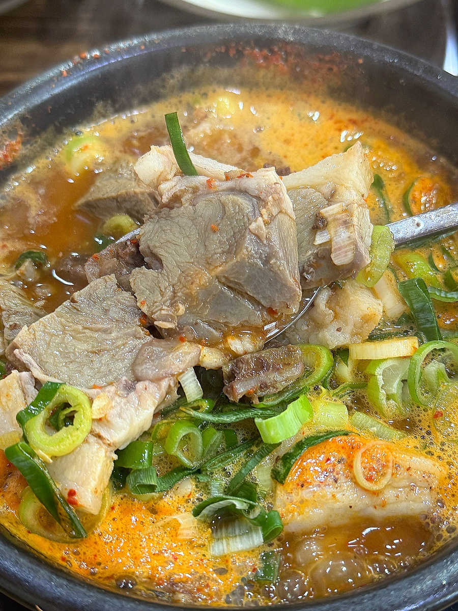 Gamasotsundaegukbap Tangjeongyeokjeom photo 2
