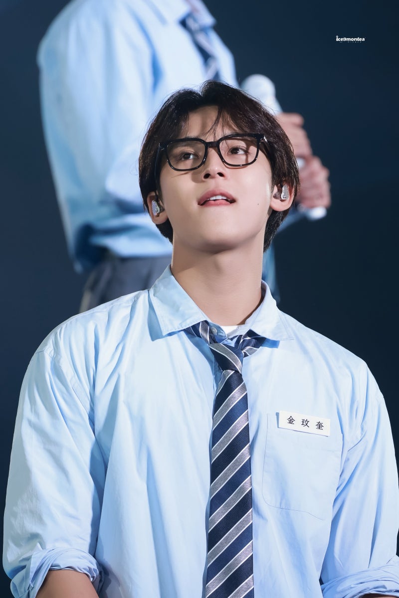 오사카 팬미팅에서 세븐틴 민규, 준이 착용한 안경은 룩옵티컬! 뿔테안경부터 무테안경까지~