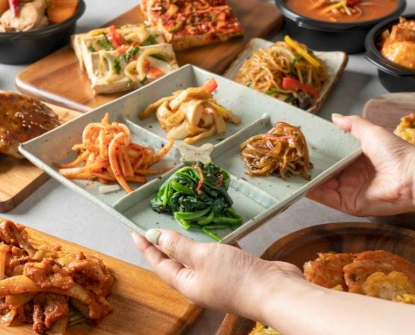 산아래한식뷔페 사진 6