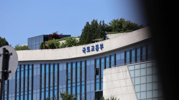<b>호남 반도체 산단</b> 띄우자…광주·전남 364 땅거래 묶는다