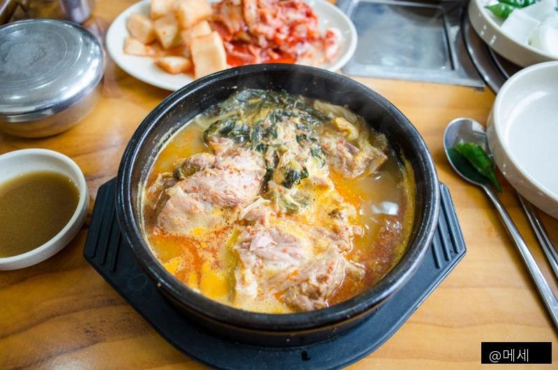 백채김치찌개 방배역점 사진 4