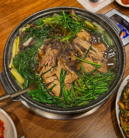 한울능이버섯백숙 사진 2