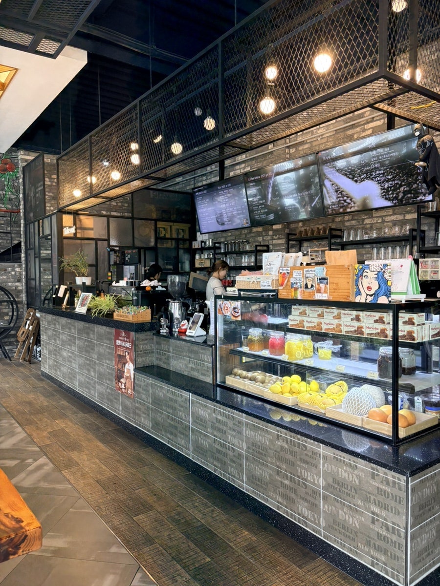 레드블랙 사진 2