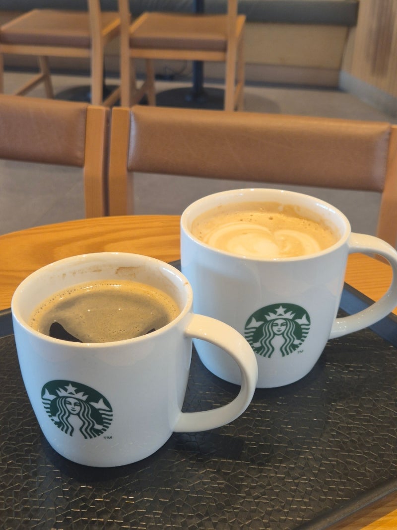 비 오는 날 분위기 좋은 스타벅스 용인마평DT점☕️ 2층 통창 감성까지 만족!