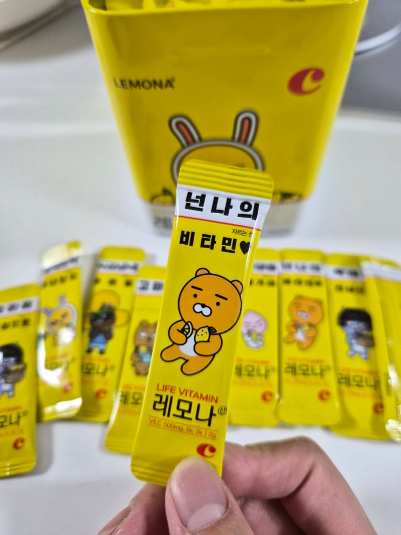 카카오프렌즈 레모나 산 비타민 귀여움까지 챙긴 비타민C 후기