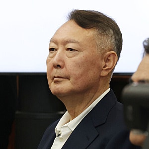 대법, '체포방해' 윤석열 전 대통령 징역 7년 확정…계엄 583일만, 남은 형사 재판 7개 총정리, ....
