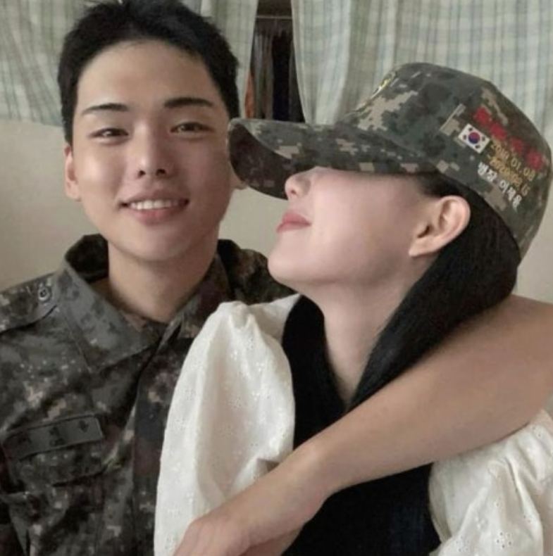 싸이월드 얼짱에서 중학생 엄마까지, 홍영기 남편 이야기로 다시 본 시간