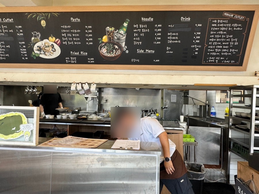 홍익돈까스 전주효자점 사진 3