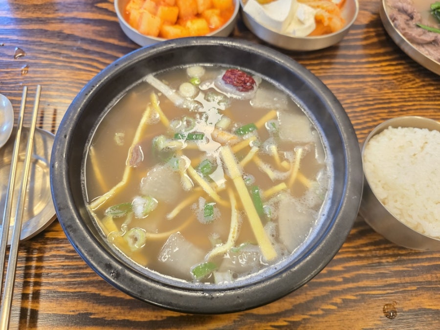 왕의국밥 수원 영통본점 사진 2