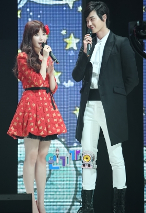<b>아이유 이종석</b> 결별 공식 인정, 4년 공개 열애 마침표