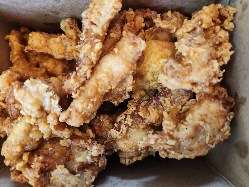 노랑통닭 고읍점 사진 3