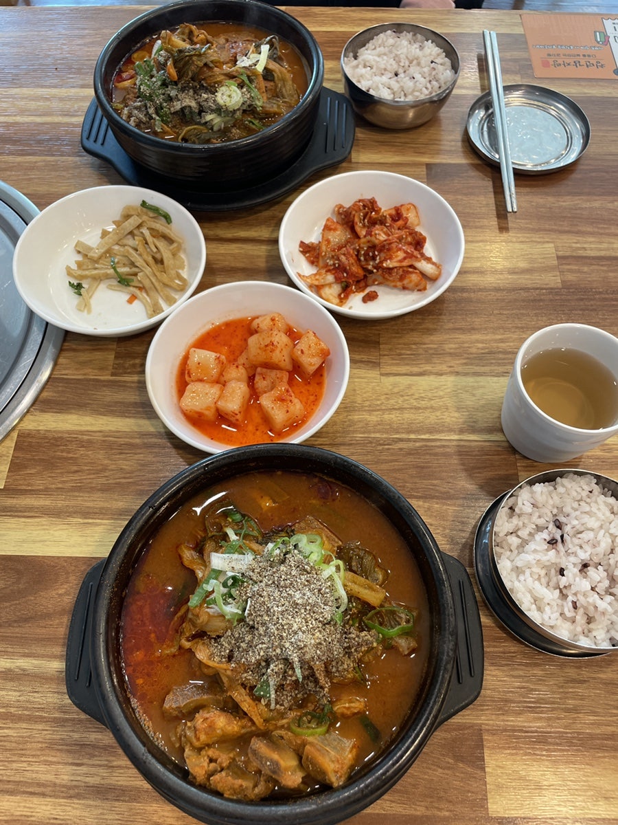 청년감자탕 첨단2지구점 사진 3