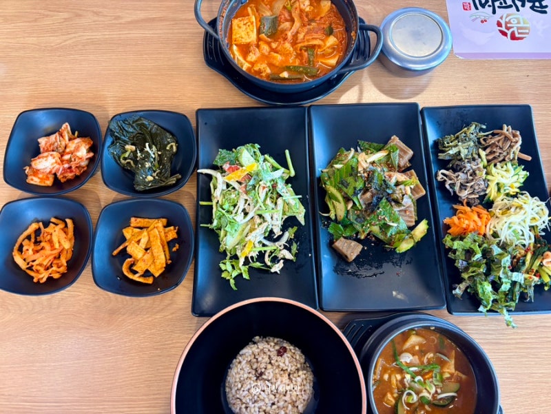 김포 콩심팥심 솔직 후기｜평일 점심에도 웨이팅? 가성비 한정식 맛집