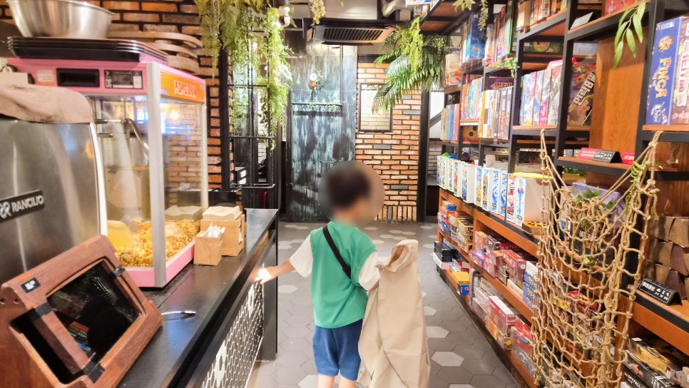 데블다이스 홍대점 사진 4