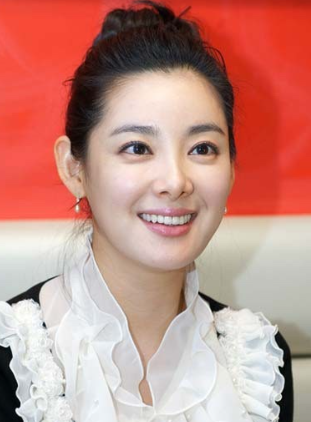 “위약금까지 물고 데려왔다…”첫눈에 반한 여배우와 결국 결혼한....