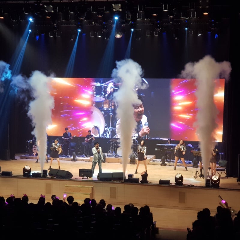 장성문화예술회관 구창모 콘서트 뜨거운 공연 열기