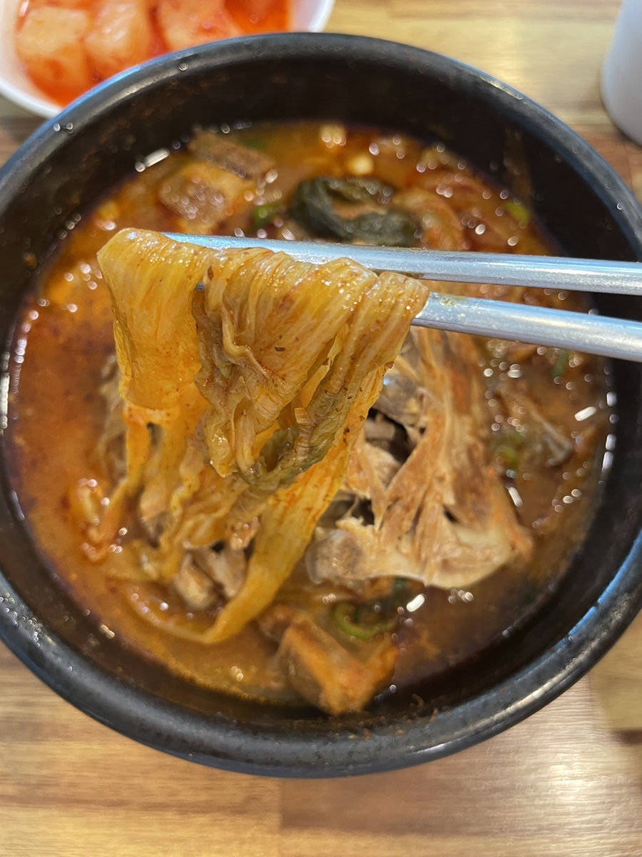 청년감자탕 첨단2지구점 사진 5