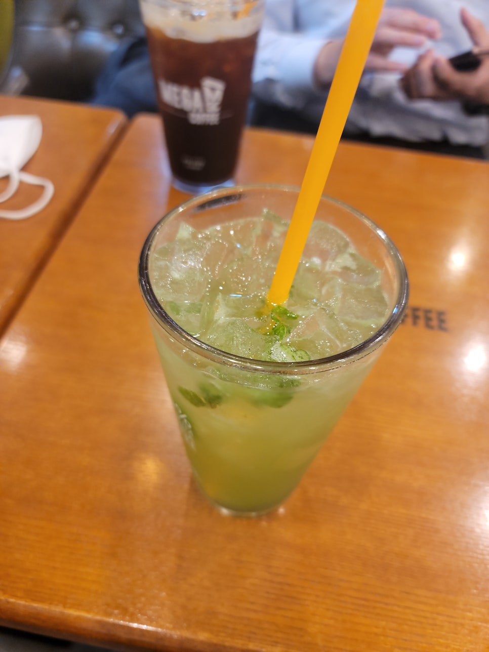 메가MGC커피 제주도청점 사진 1