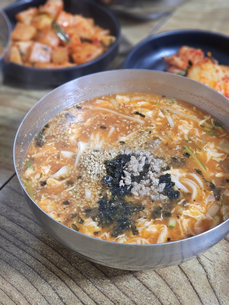 강릉 장칼국수 맛집 벌집 웨이팅 없이 먹었어요