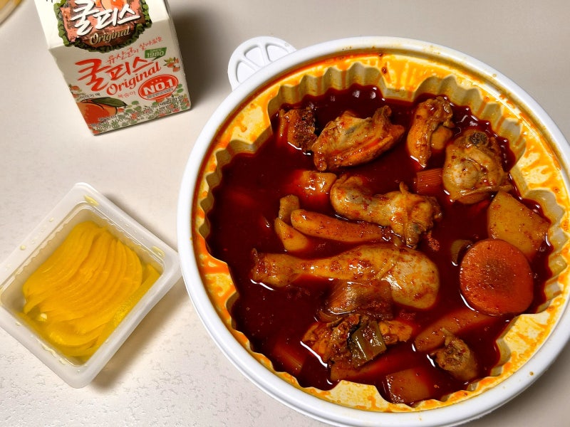 엽떡 가격 인상?! 엽기 닭볶음탕 닭도리탕 맵기 칼로리 가격 덜매운맛 솔직후기