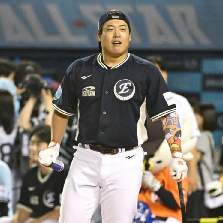 전 터진 결승포…강백호, 서든데스 끝에 데뷔 첫 <b>홈런더비</b> 우승