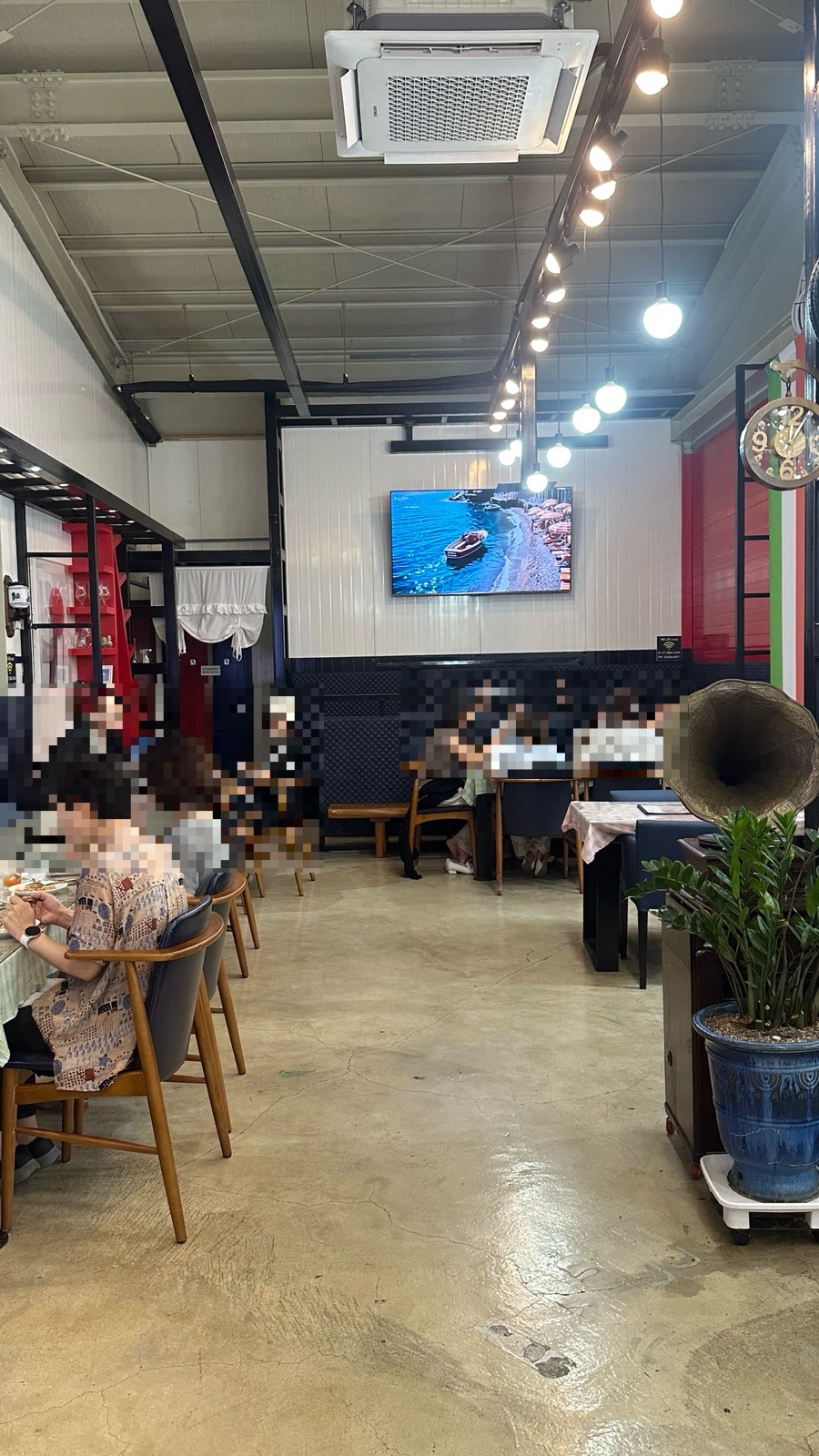 핏쩨리아문 사진 1