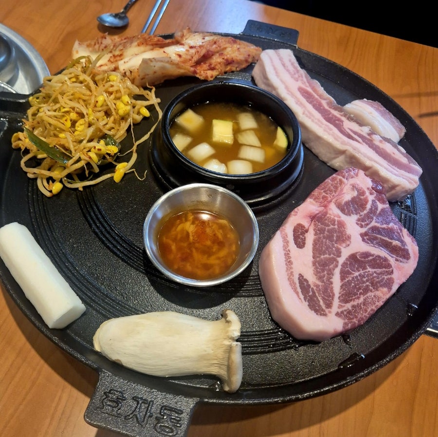 효자동솥뚜껑 부천소사점 사진 1