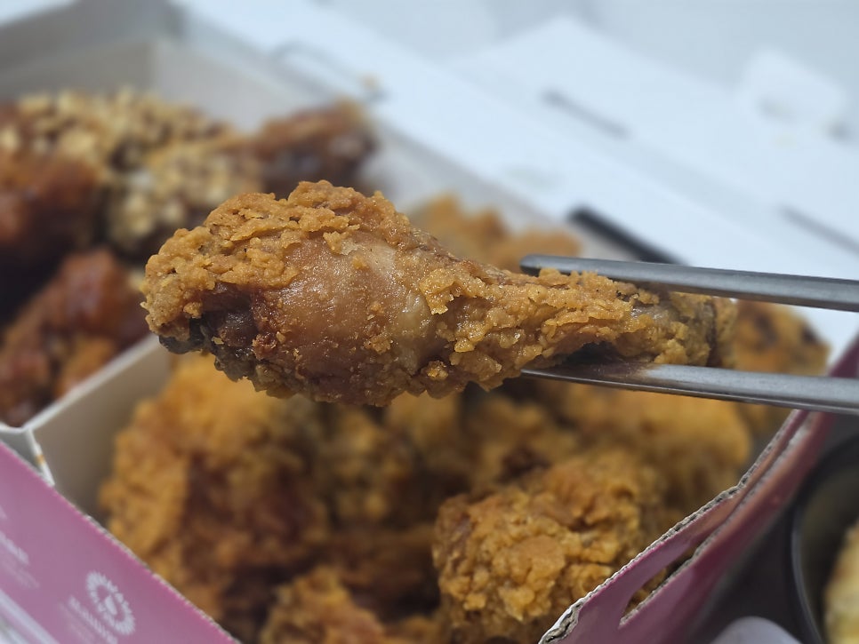 자담치킨 서울내발산점 사진 6
