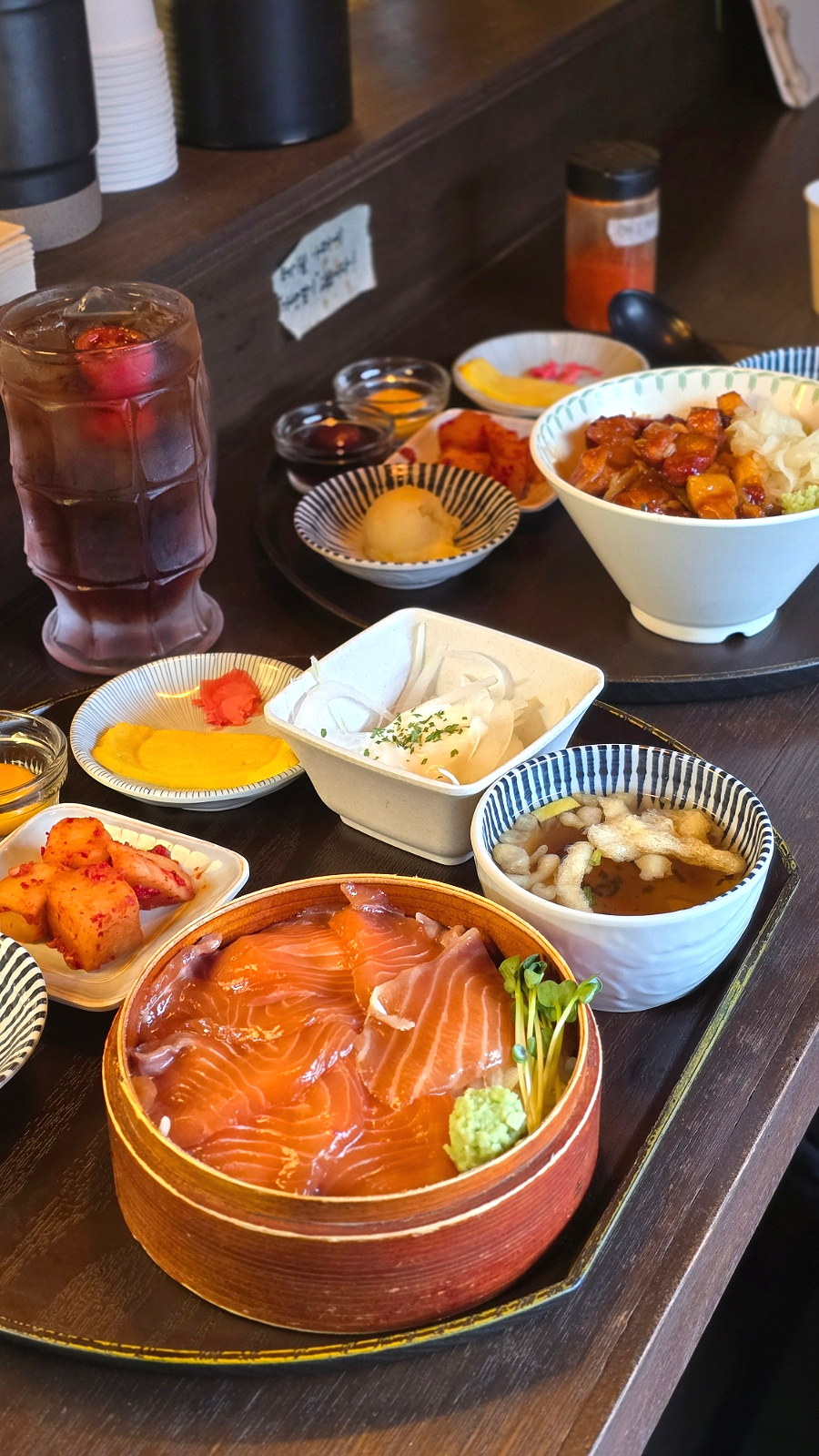 지붕덮밥 사진 1
