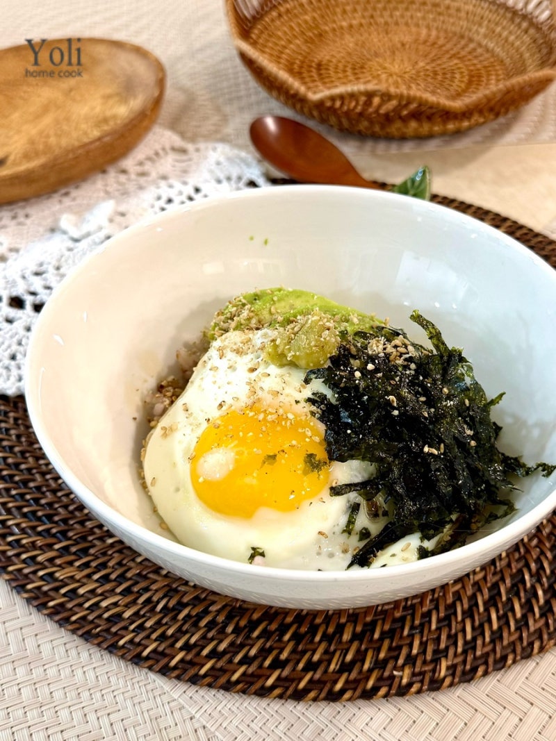 간장계란밥 레시피 아보카도 요리 후숙 보관법 비빔밥 계란밥