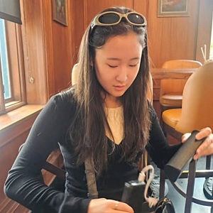 이천수 딸 주은, 14살에 미국 캠프 근황…명품 가방보다 눈길 간 통역사 꿈
