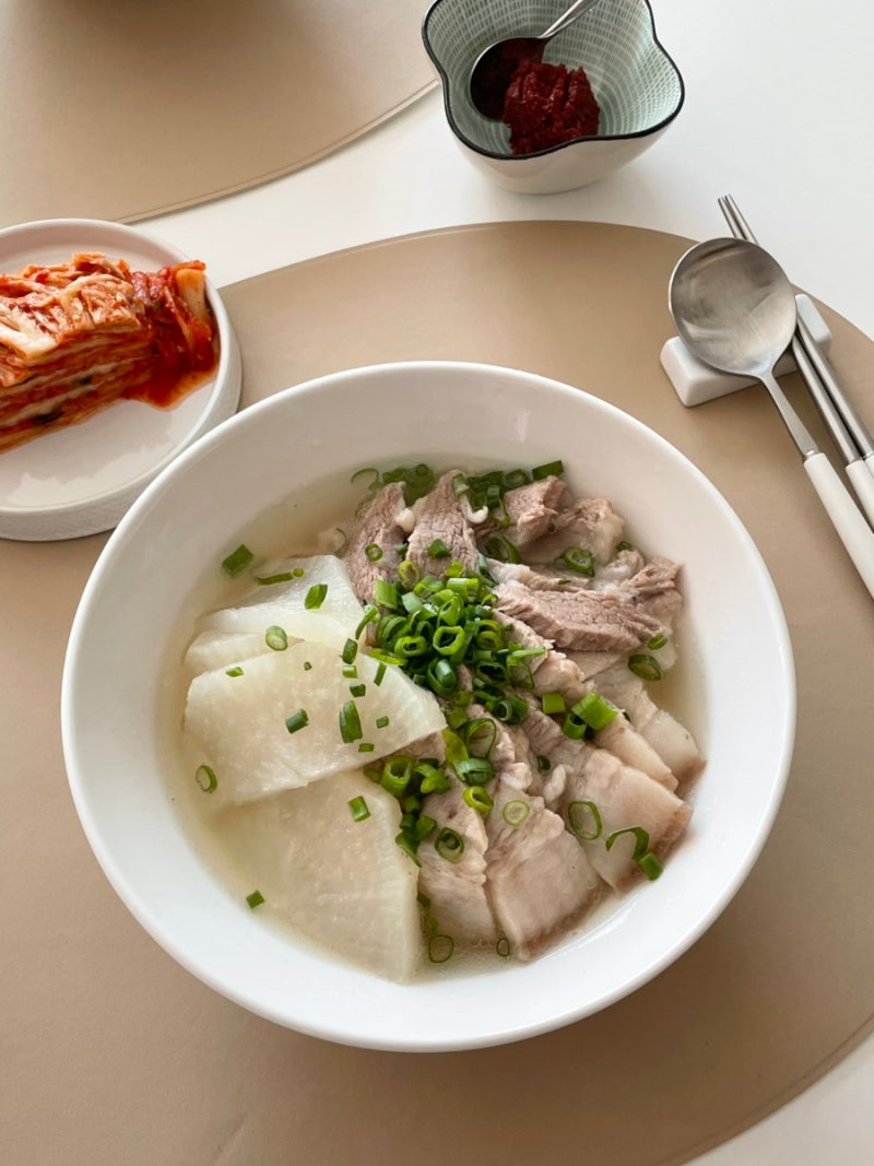 집밥 기록 | 윤남노 돼지국밥 레시피 + 다대기 만들기