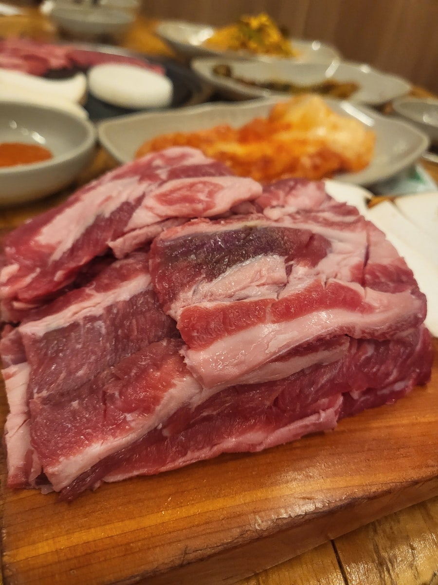 소띠돈띠횡성생고기 사진 2