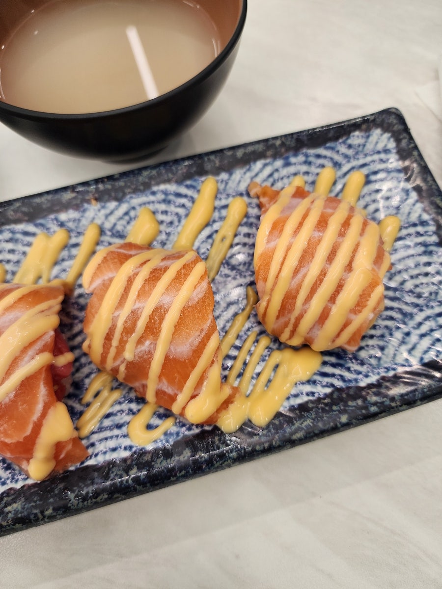 육회바른연어 당산역점 사진 2