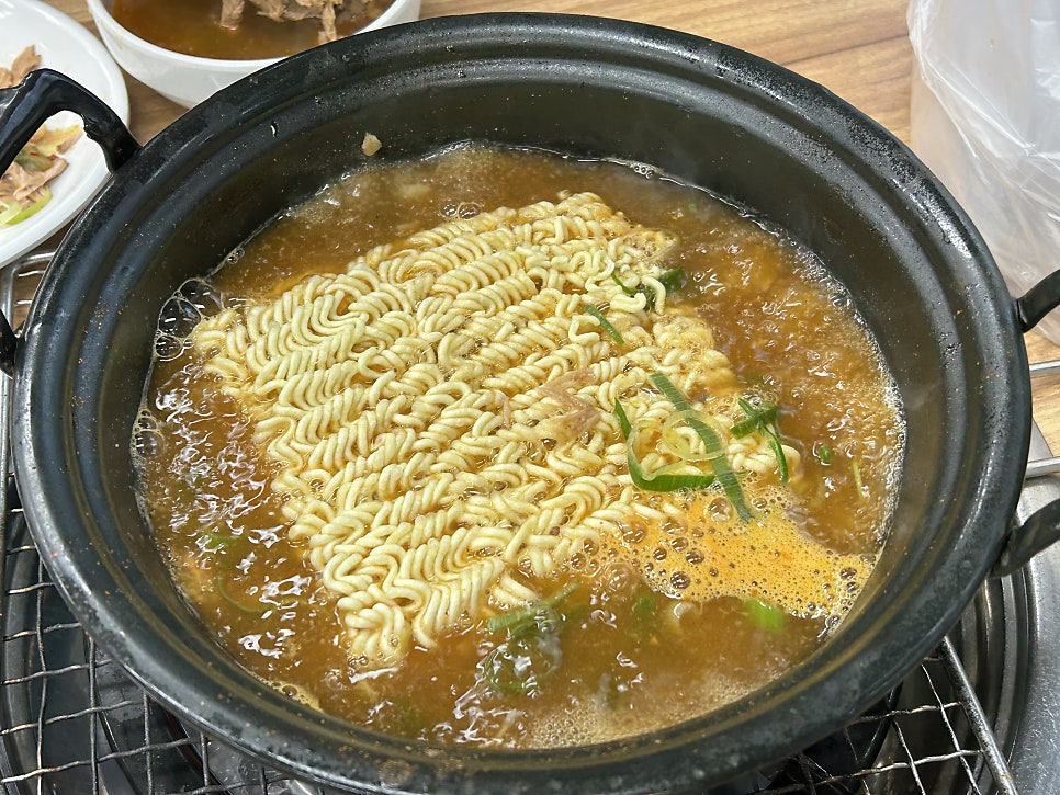 원조감자탕일미집 평촌오비즈타워점 사진 2