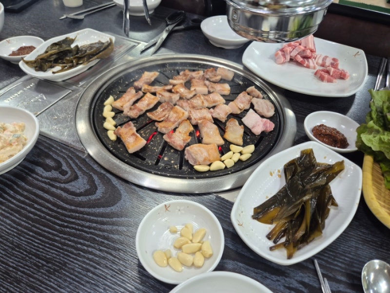 [민둥산역] 정선 삼겹살, 차돌박이 맛집 '미쓰 돼지' 삽겹살 내돈내산