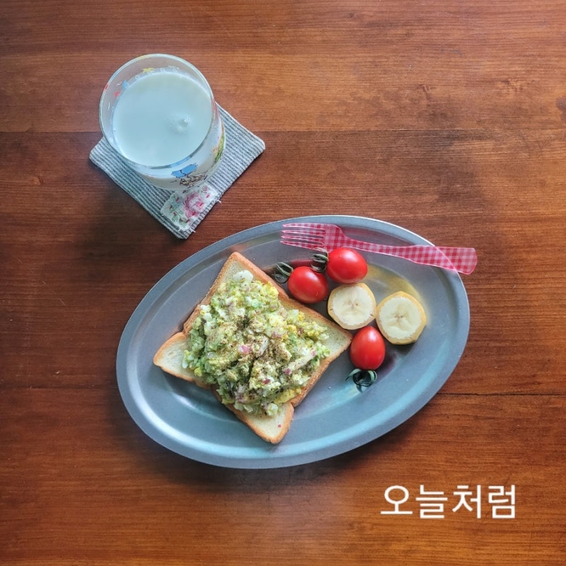 아보카도 오픈 토스트 레시피 아보카도 토스트 만드는 법 아보카도 요리 홈 브런치 메뉴