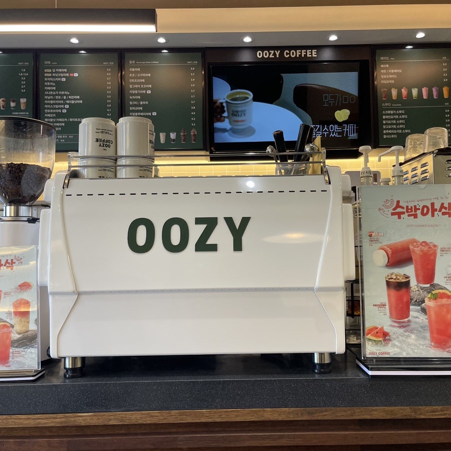 우지커피 김포고촌점 사진 5