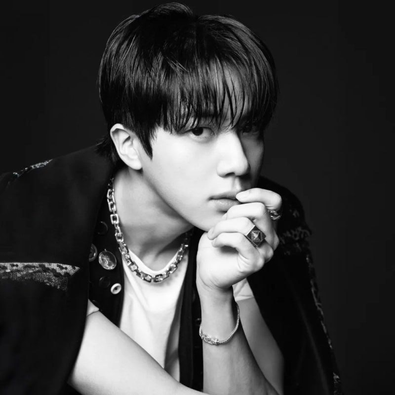 방탄소년단 진, 엘르 8월호 1위