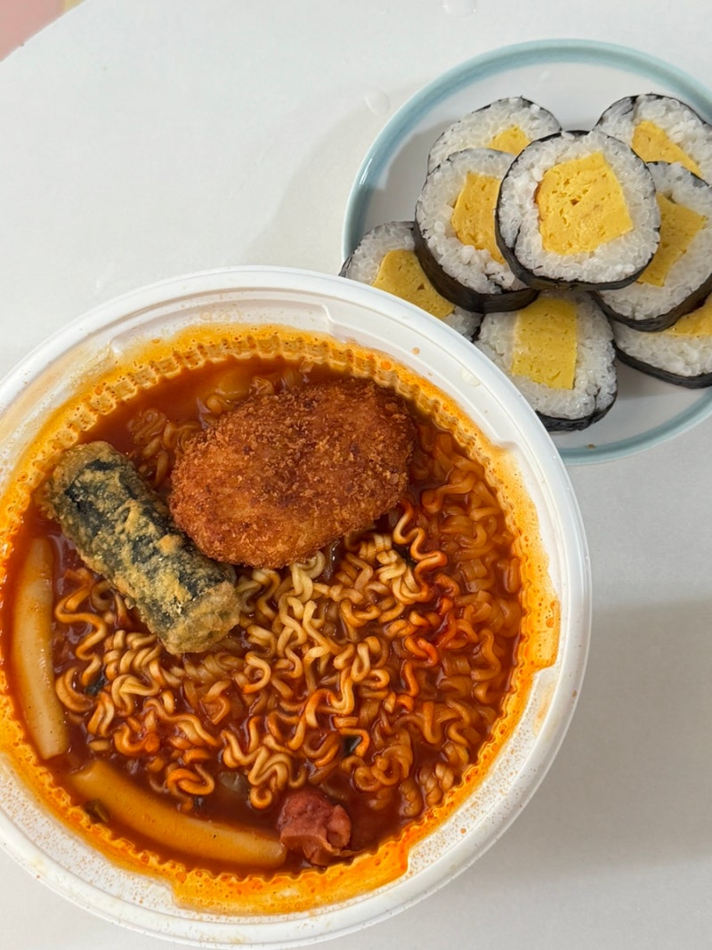 편의점 왕뚜껑 국물라볶이 전자렌지 조합 추천