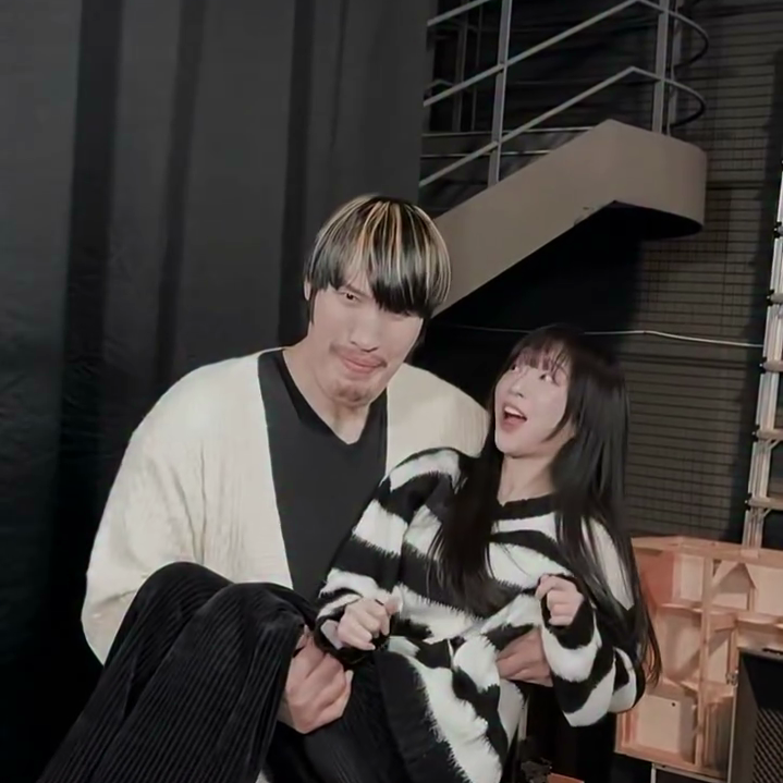 "합성 사진인 줄 알았어요" 최홍만 쯔양 초밀착 스킨십 논란 터진 이유