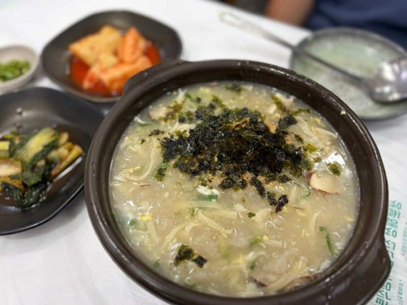 [강원 속초] 속초중앙시장 줄 서는 맛집 감자옹심이 감나무집