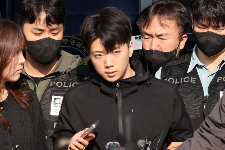 경찰 특별수사팀, <b>광주경찰청</b>장실 등 <b>압수수색</b>…'장윤기 사건... 