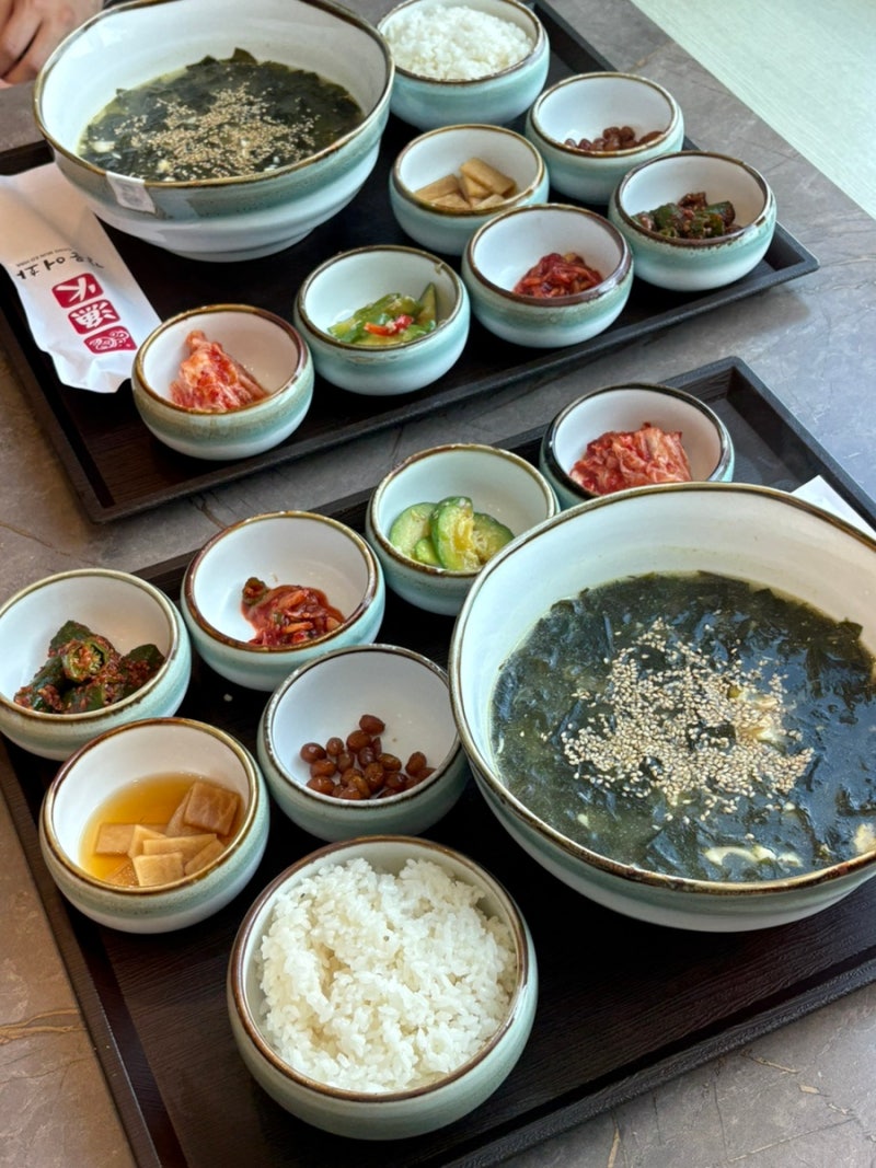 [강릉] 강문해변 오션뷰 룸 횟집 ’강문어화횟집‘ / 우럭미역국 솔직후기 (feat. 부모님 모시....