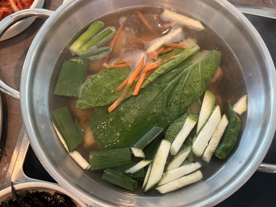 명동더식당 물왕점 사진 4