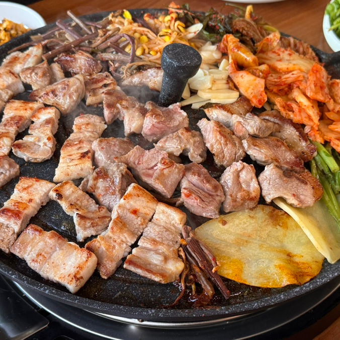 솥뚜껑 사진