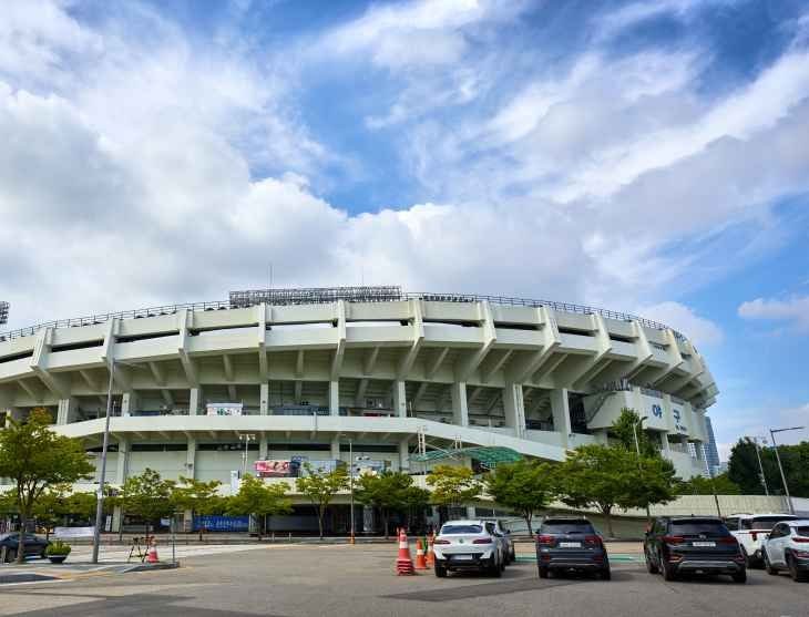 잠실야구장 철거 이유, 2032년 돔구장으로 재탄생
