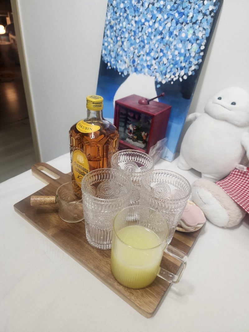 산토리 위스키 하이볼 만들기 제로 토닉워터와 레몬으로 시원하게