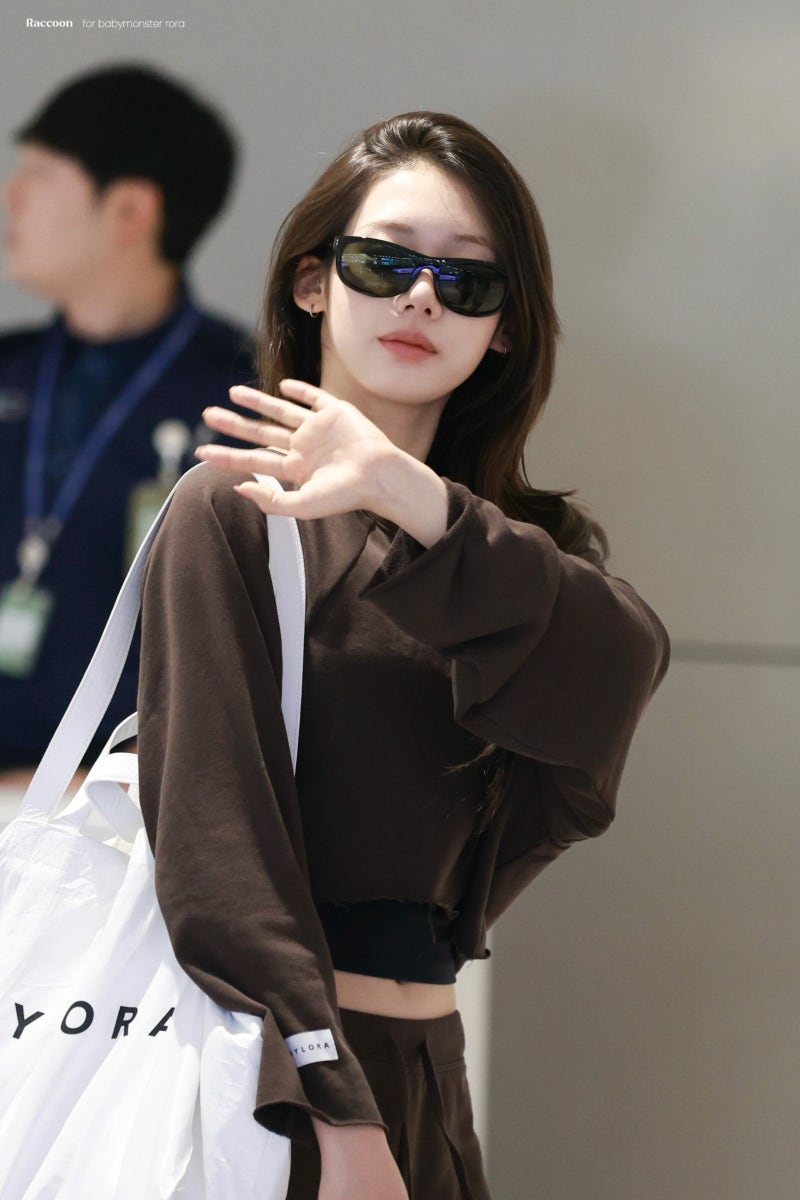 260710 베이비몬스터 로라 인천공항 입국