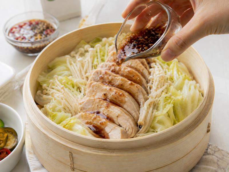닭안심 찜 레시피, 전자레인지 4분 다이어트 닭가슴살 대체 (김나영 채소찜)